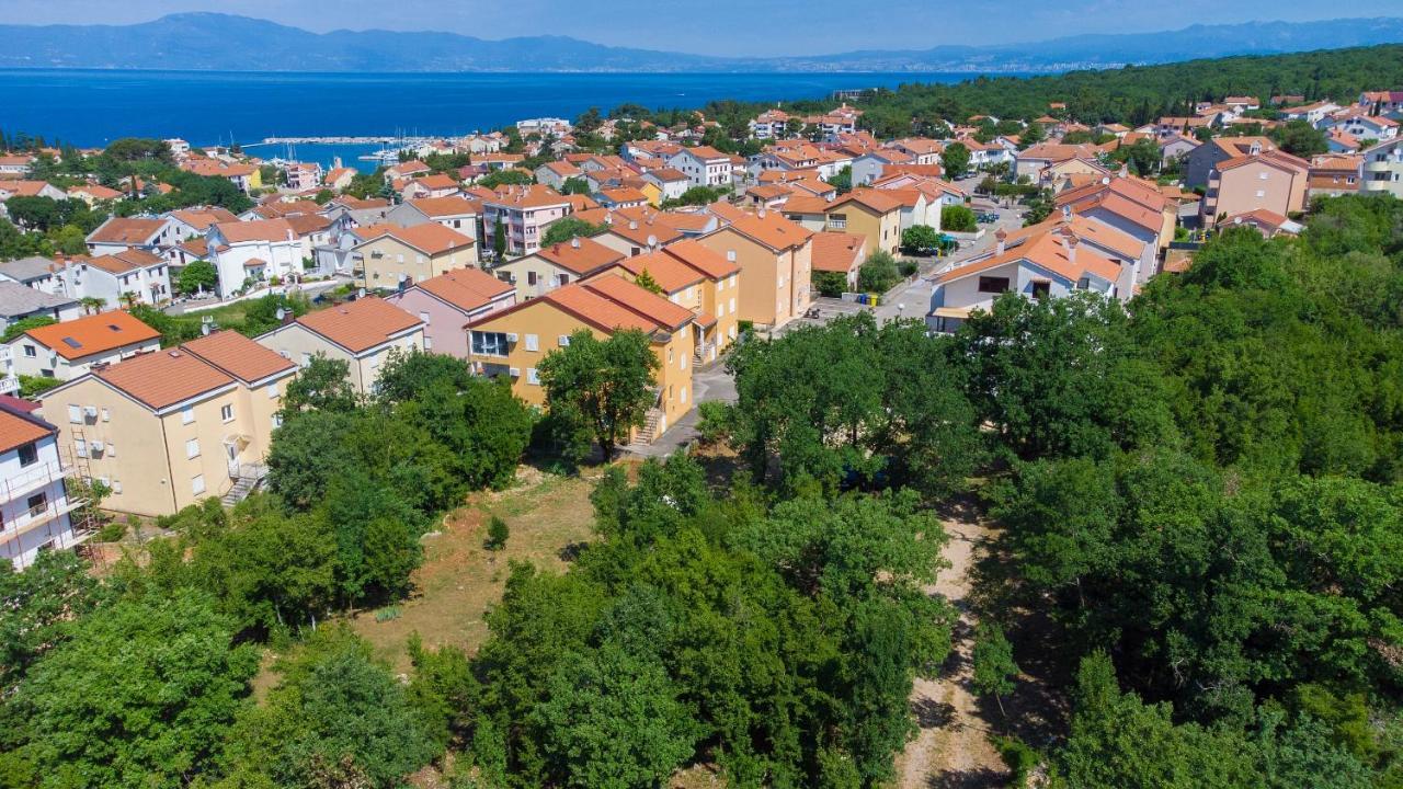 Apartman Mihael Malinska Esterno foto