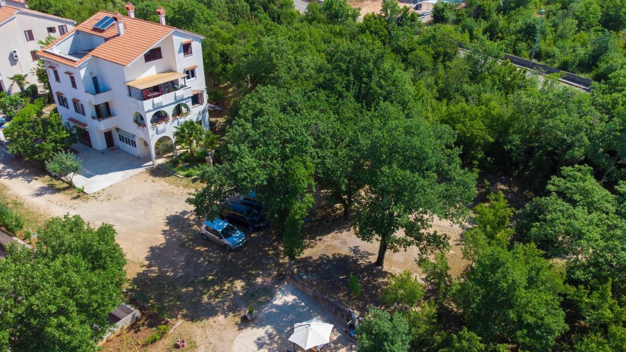 Apartman Mihael Malinska Esterno foto