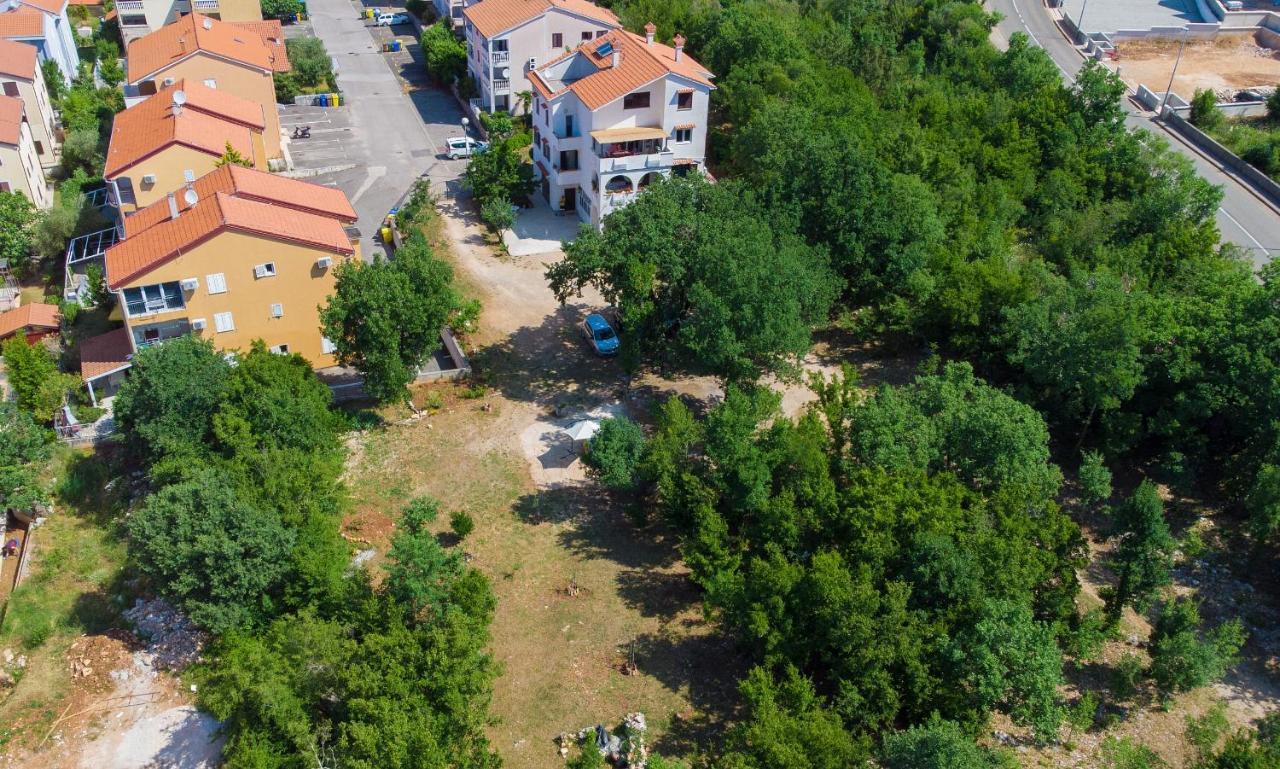 Apartman Mihael Malinska Esterno foto
