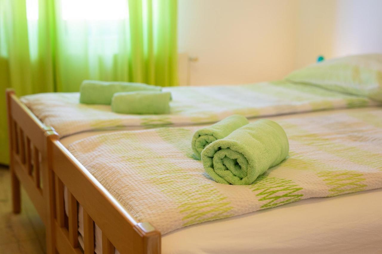 Apartman Mihael Malinska Esterno foto
