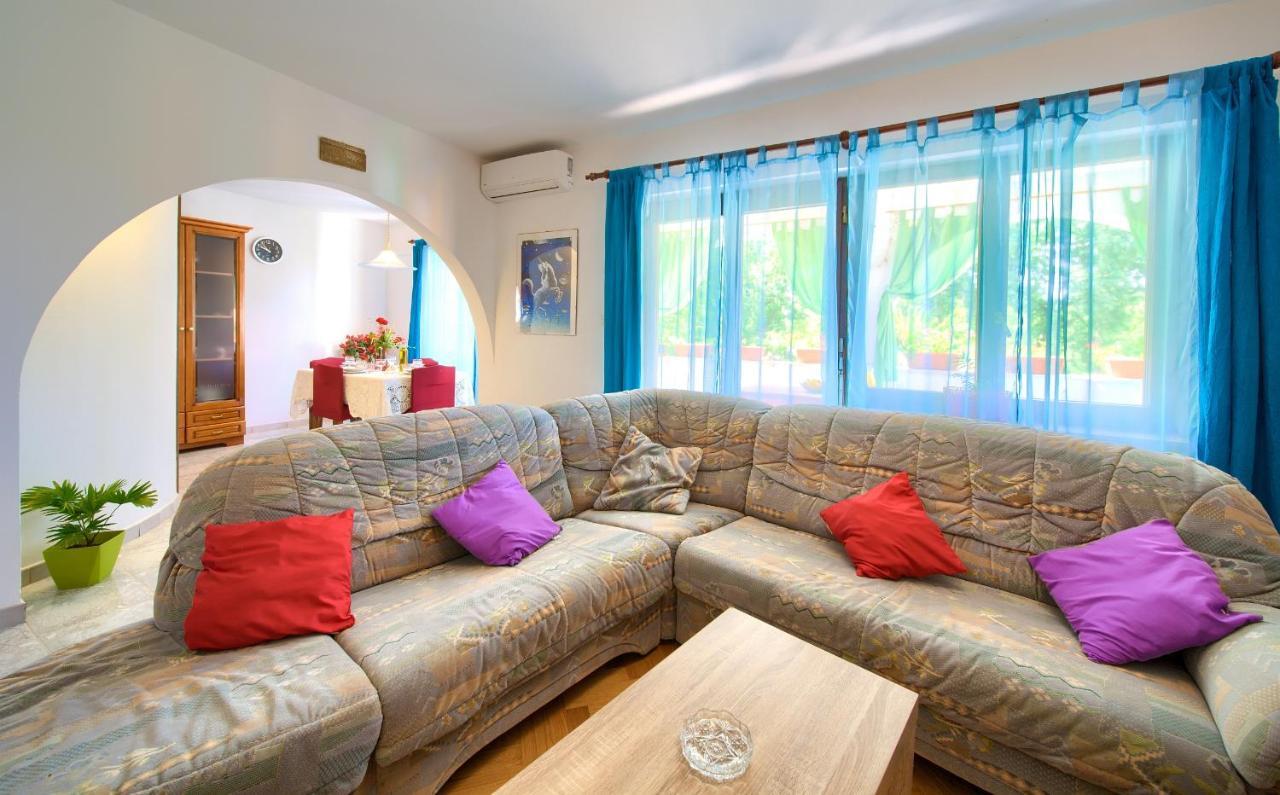 Apartman Mihael Malinska Esterno foto
