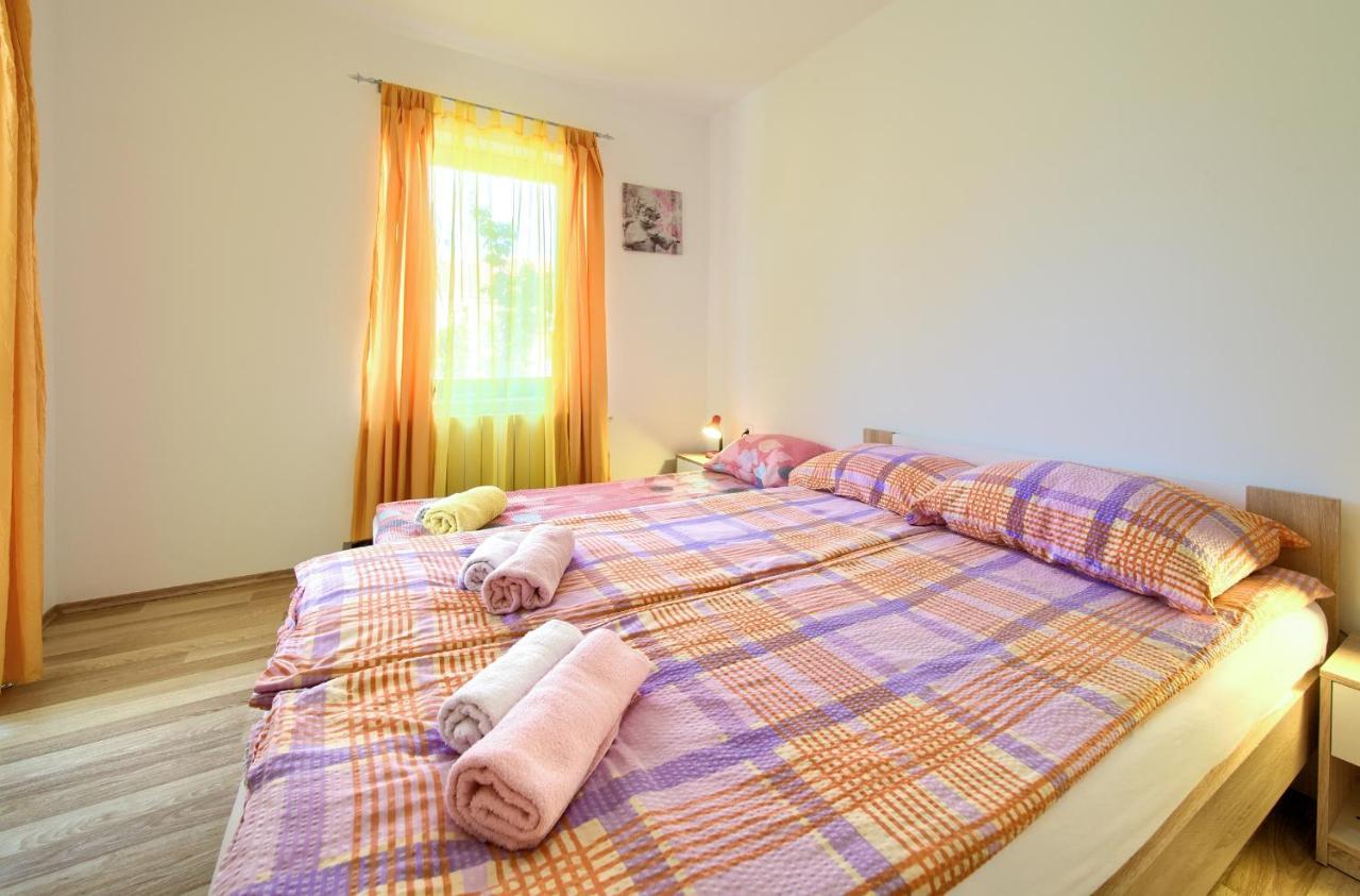 Apartman Mihael Malinska Esterno foto