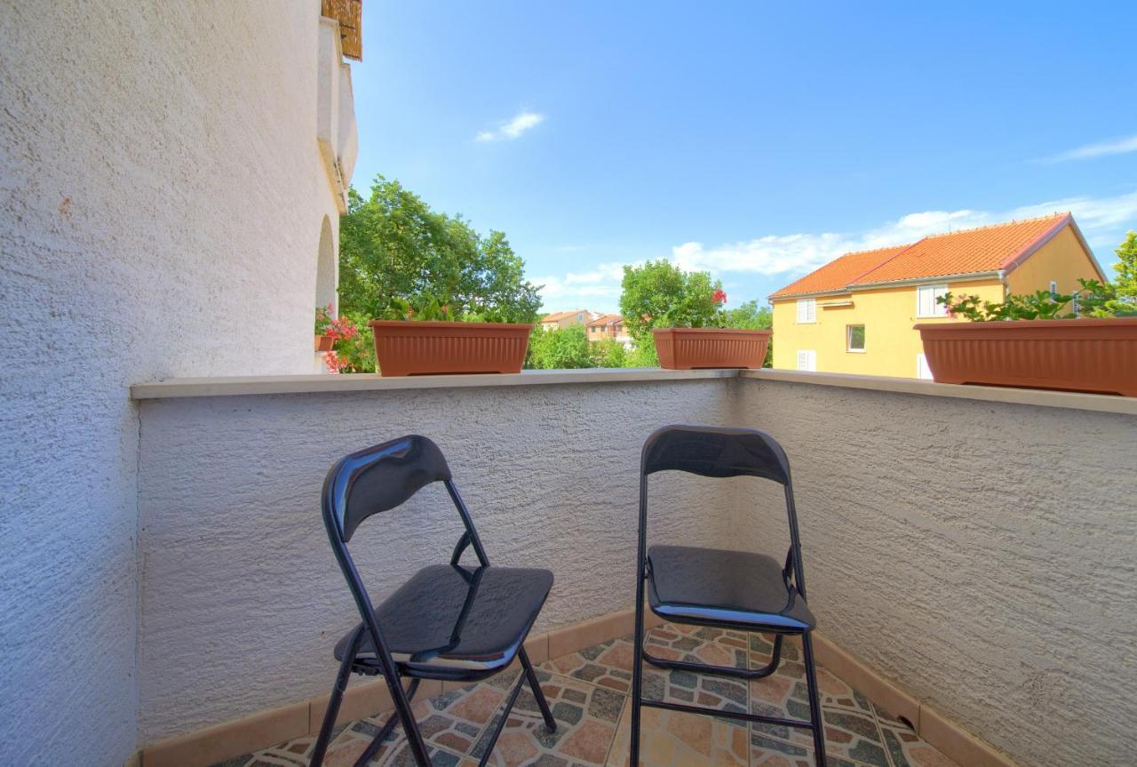 Apartman Mihael Malinska Esterno foto
