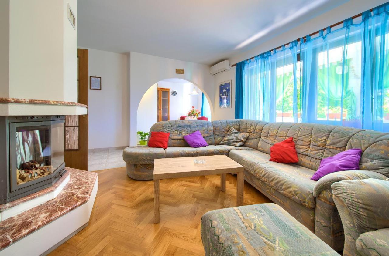 Apartman Mihael Malinska Esterno foto
