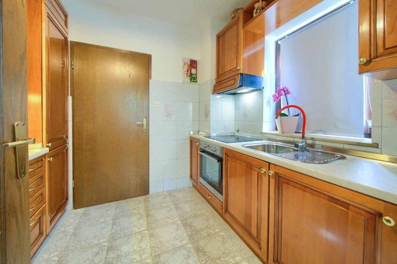 Apartman Mihael Malinska Esterno foto