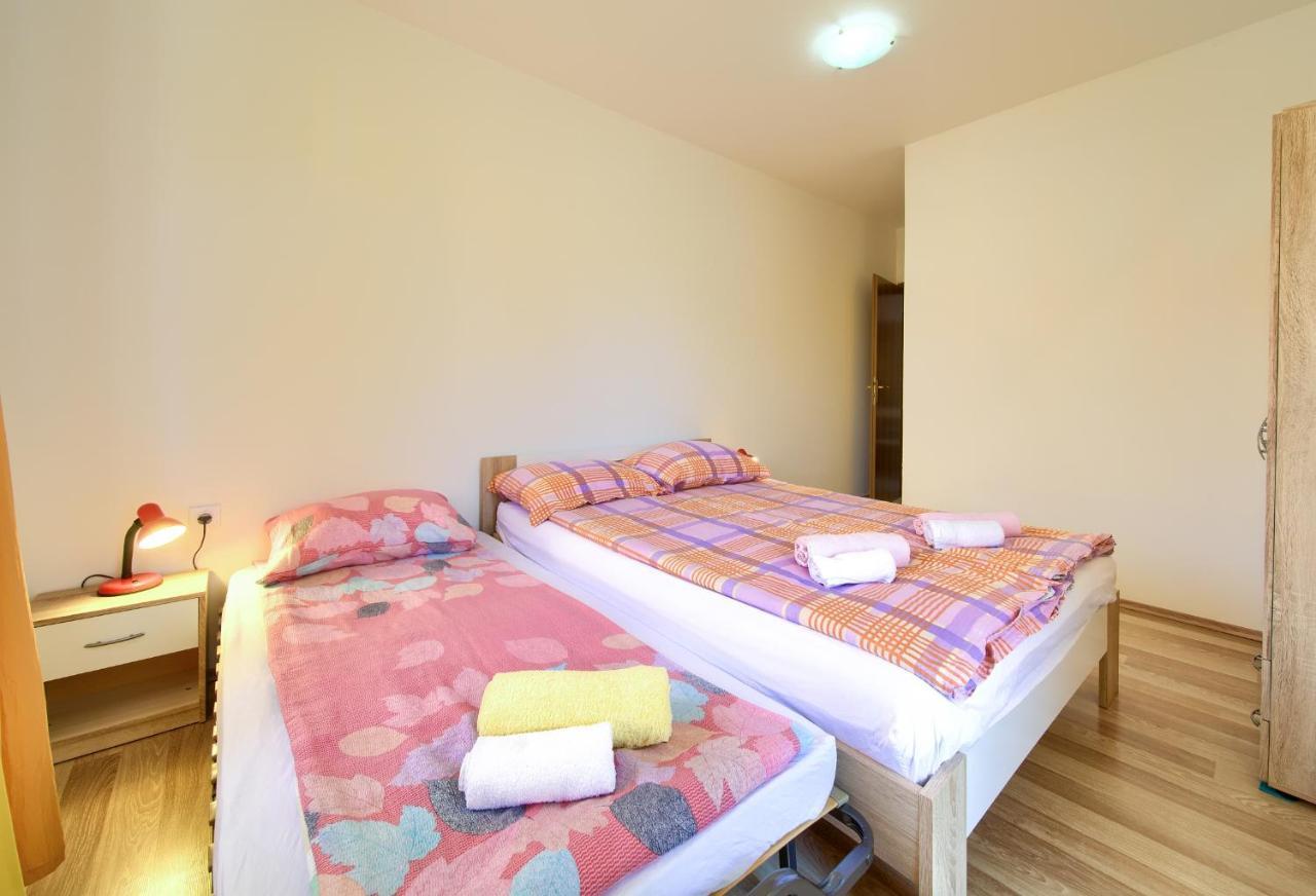 Apartman Mihael Malinska Esterno foto